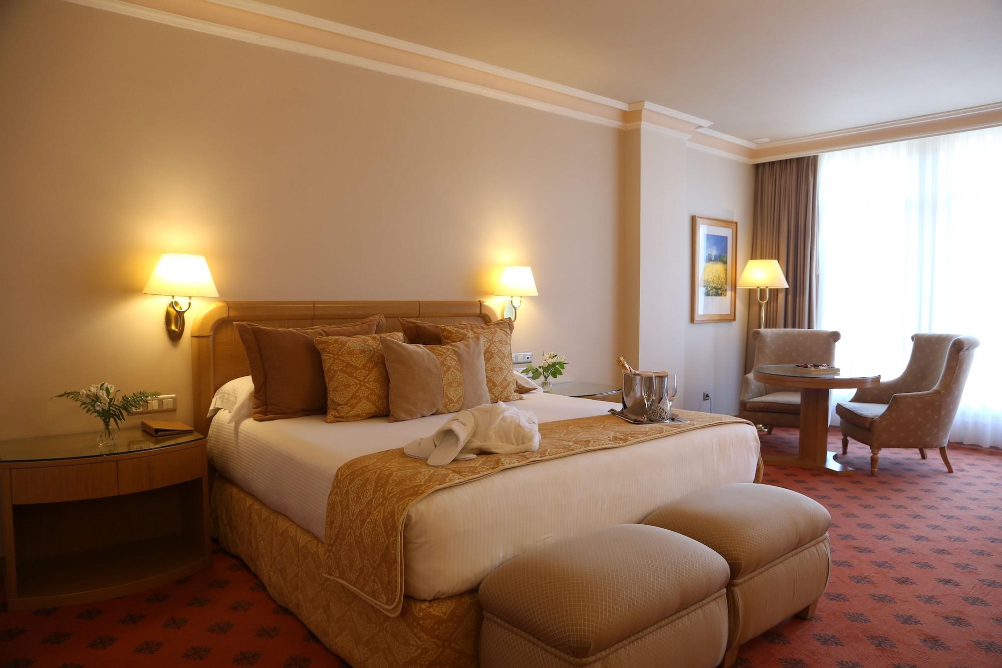 Gran Hotel Los Abetos سانتياغو دي كومبوستيلا المظهر الخارجي الصورة