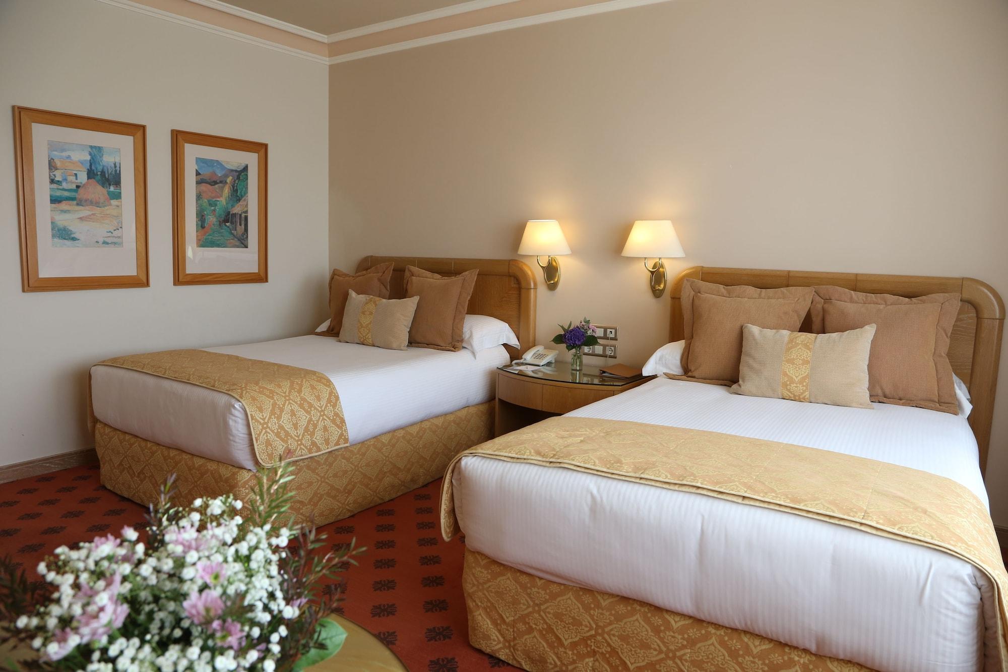 Gran Hotel Los Abetos سانتياغو دي كومبوستيلا المظهر الخارجي الصورة