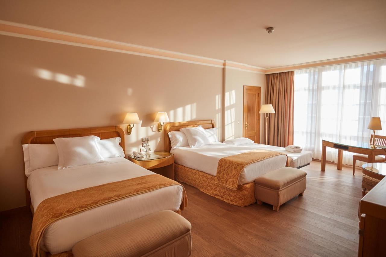 Gran Hotel Los Abetos سانتياغو دي كومبوستيلا المظهر الخارجي الصورة