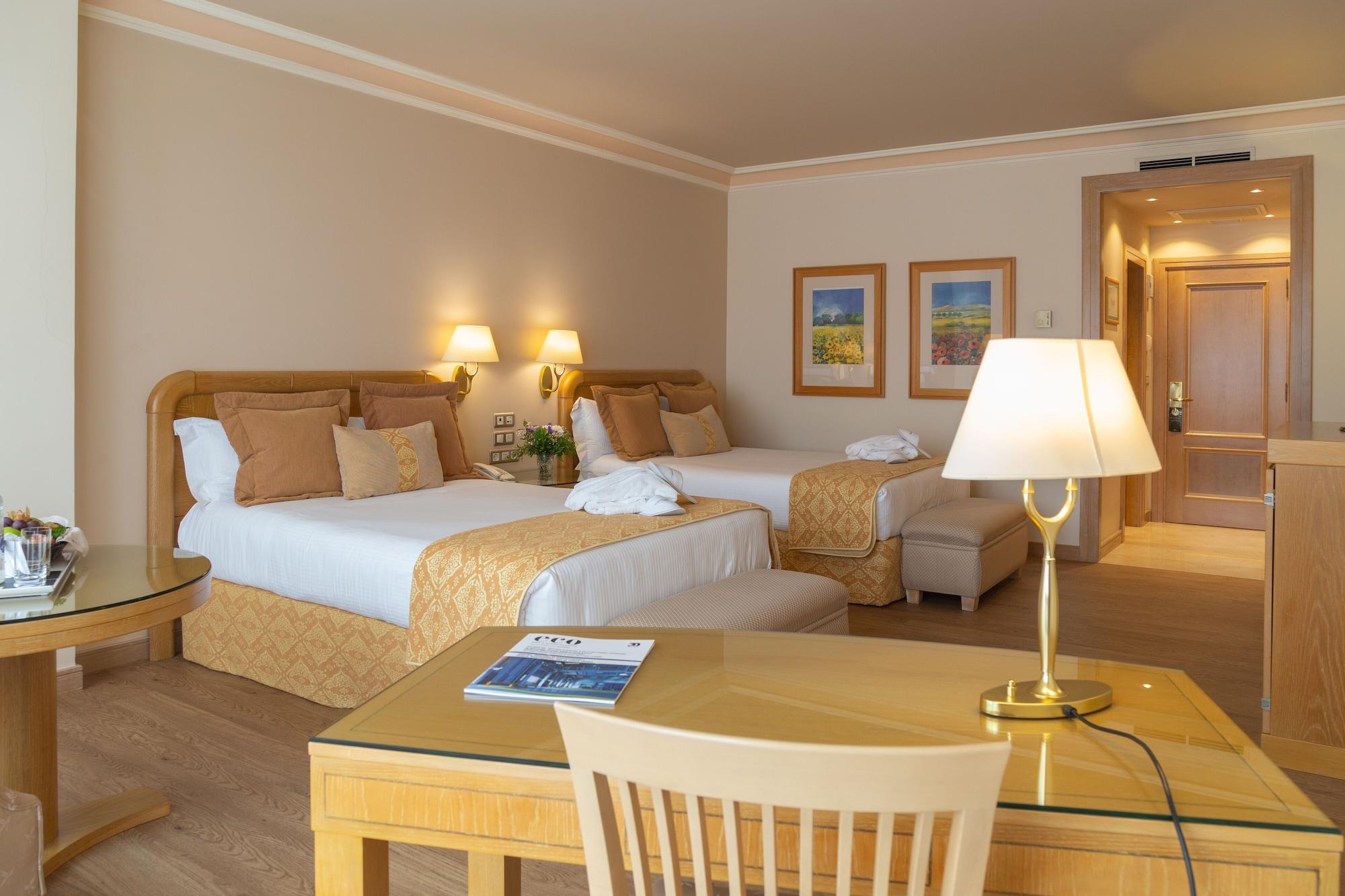 Gran Hotel Los Abetos سانتياغو دي كومبوستيلا المظهر الخارجي الصورة