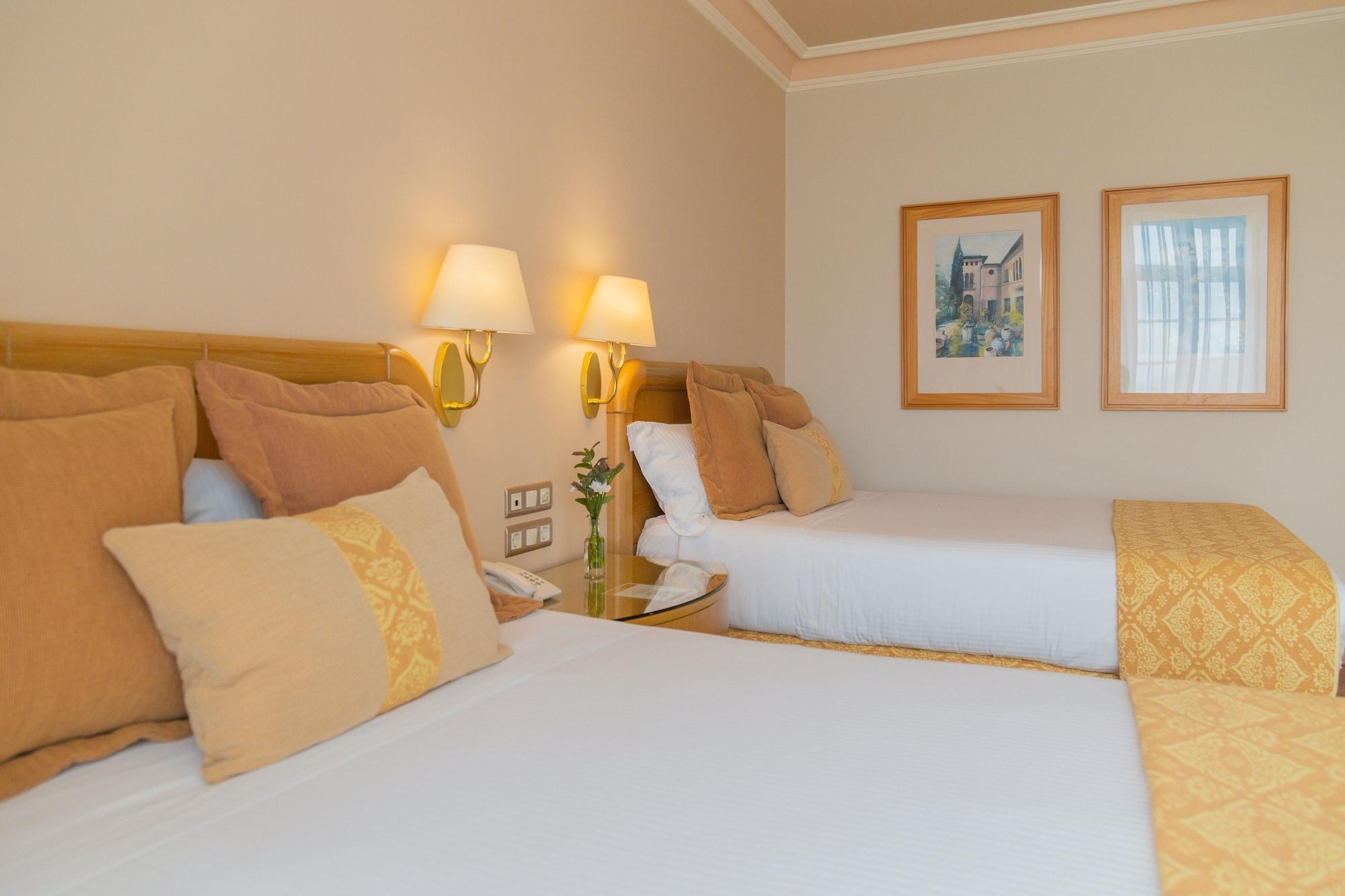 Gran Hotel Los Abetos سانتياغو دي كومبوستيلا المظهر الخارجي الصورة