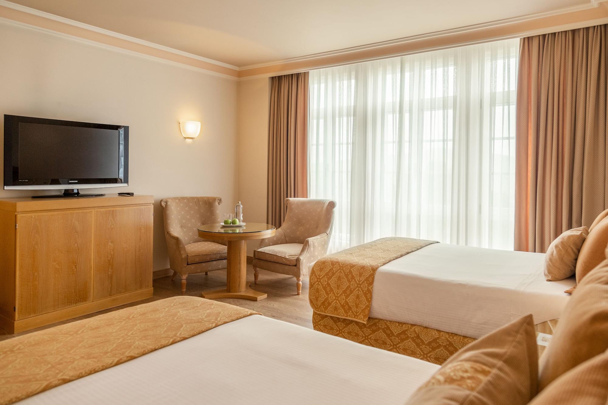 Gran Hotel Los Abetos سانتياغو دي كومبوستيلا المظهر الخارجي الصورة