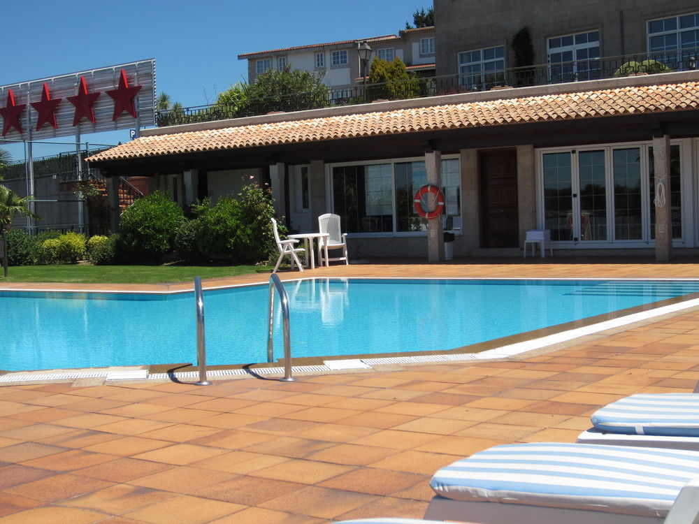 Gran Hotel Los Abetos سانتياغو دي كومبوستيلا المظهر الخارجي الصورة